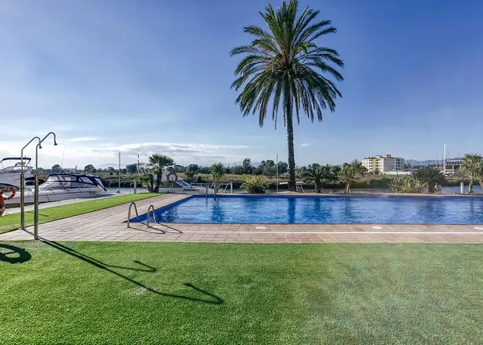 Amb Piscina I Zona Enjardinada Apartment *