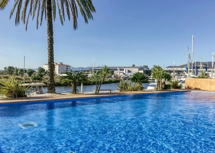 Amb Piscina I Zona Enjardinada Apartment *