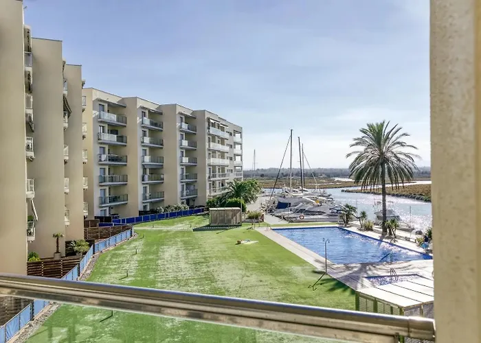 Apartment Amb Piscina I Zona Enjardinada Roses